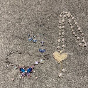 Elegant Butterfly and Heart Costume Jewelry Set